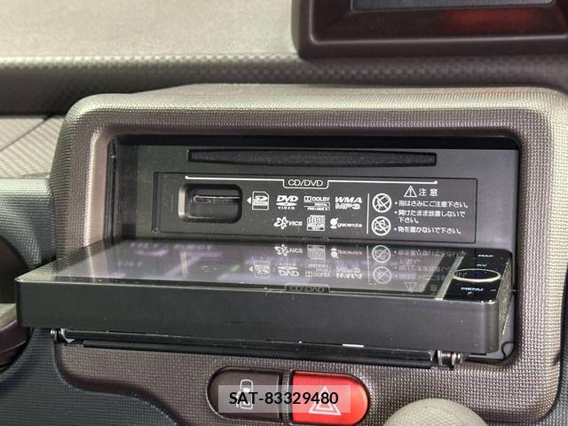 Toyota SPADE 2012-07 8563622-9