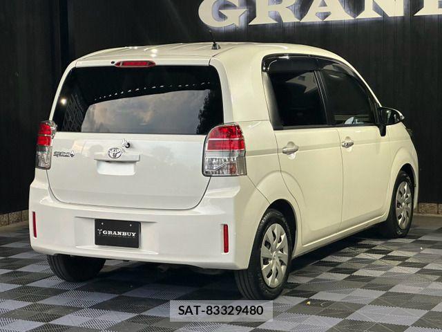 Toyota SPADE 2012-07 8563622-13