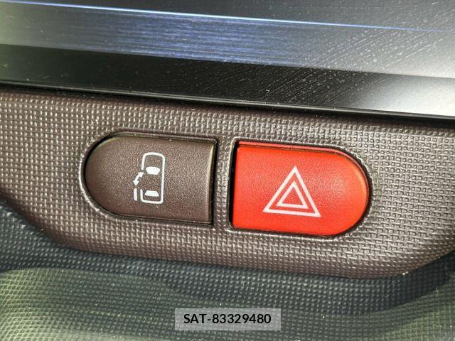 Toyota SPADE 2012-07 8563622-2