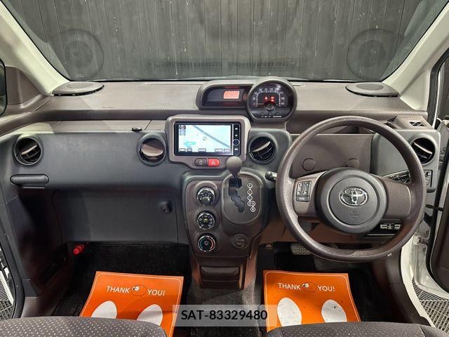 Toyota SPADE 2012-07 8563622-4