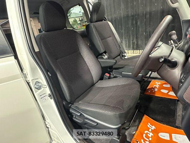 Toyota SPADE 2012-07 8563622-5