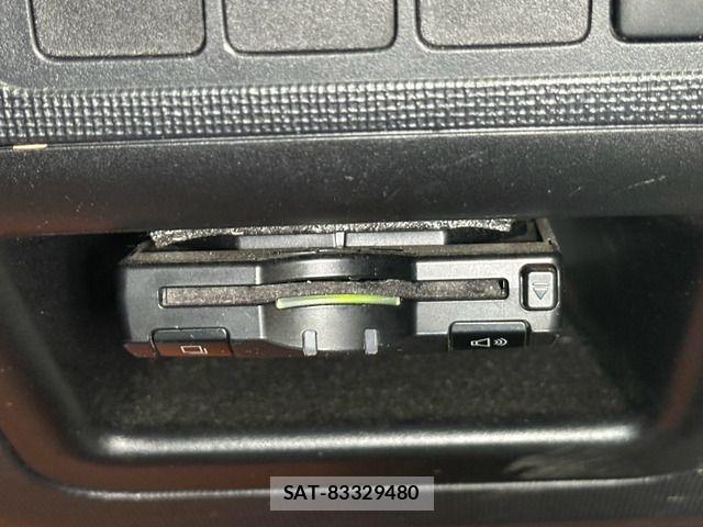 Toyota SPADE 2012-07 8563622-7