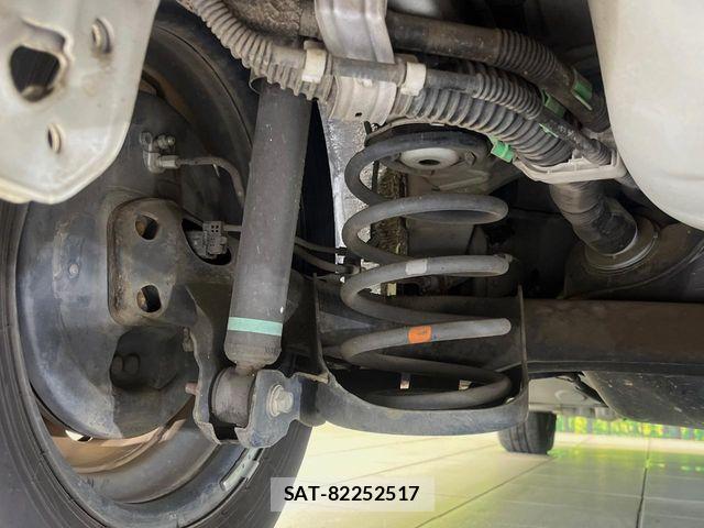 Toyota SPADE 2016-01 8629047-19