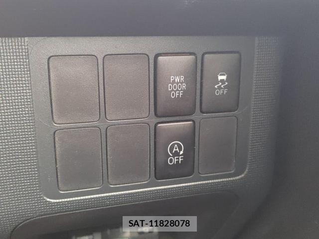 Toyota SPADE 2016-03 8629045-15