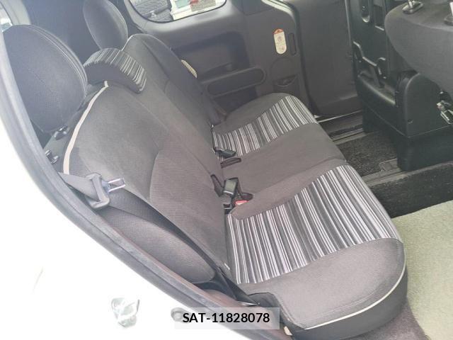Toyota SPADE 2016-03 8629045-23