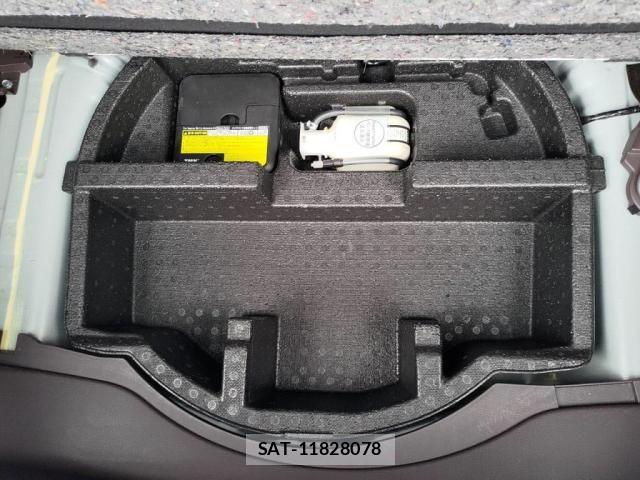 Toyota SPADE 2016-03 8629045-27