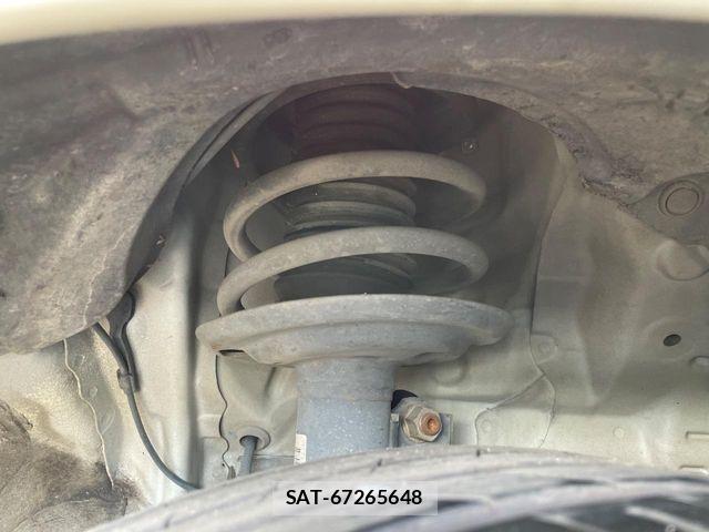 Toyota SPADE 2013-03 8629046-19