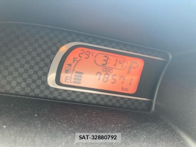 Toyota SPADE 2014-06 8629049-20