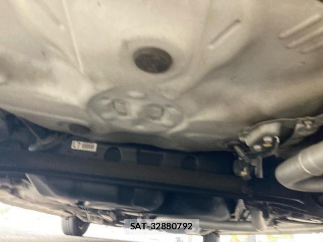 Toyota SPADE 2014-06 8629049-6