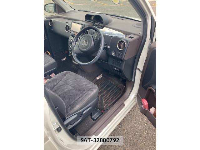 Toyota SPADE 2014-06 8629049-7