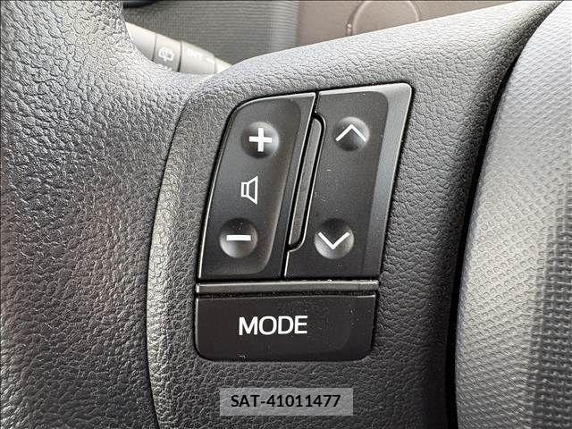 Toyota SPADE 2017-11 8666941-14