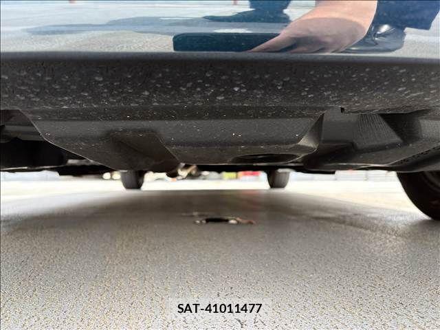 Toyota SPADE 2017-11 8666941-19