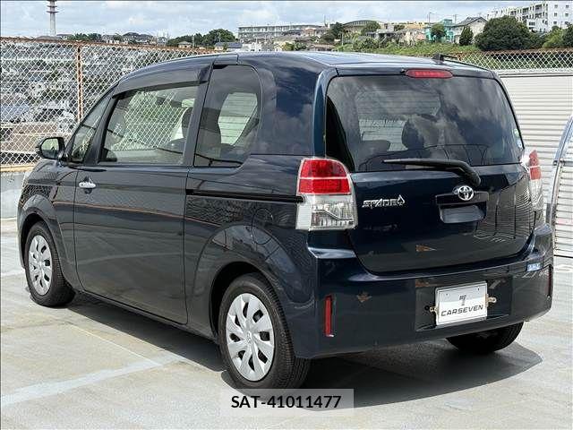 Toyota SPADE 2017-11 8666941-23