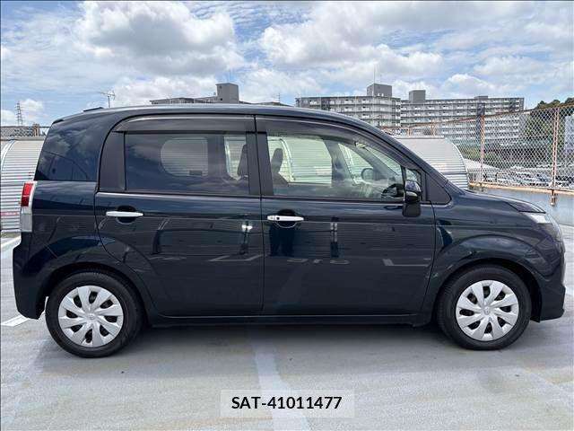 Toyota SPADE 2017-11 8666941-27