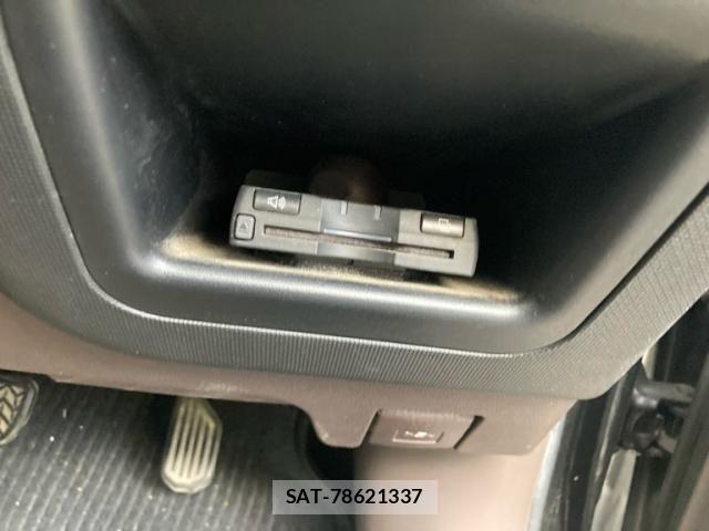Toyota SPADE 2013-07 8661716-15