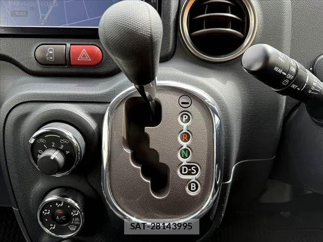 Toyota SPADE 2014-05 8661713-25