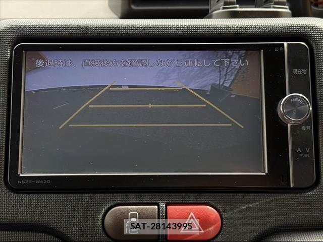 Toyota SPADE 2014-05 8661713-4