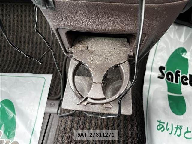Toyota SPADE 2012-12 8661720-27
