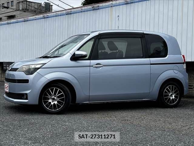 Toyota SPADE 2012-12 8661720-2