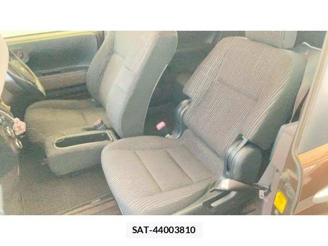 Toyota SPADE 2014-02 8661717-9