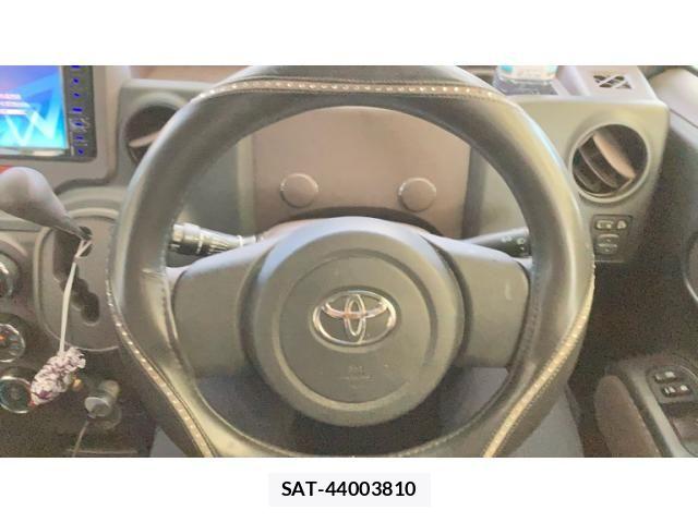 Toyota SPADE 2014-02 8661717-12