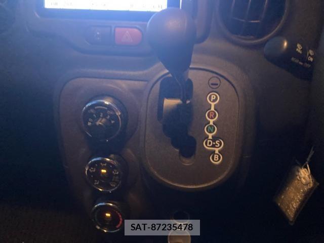 Toyota SPADE 2012-11 8686638-7