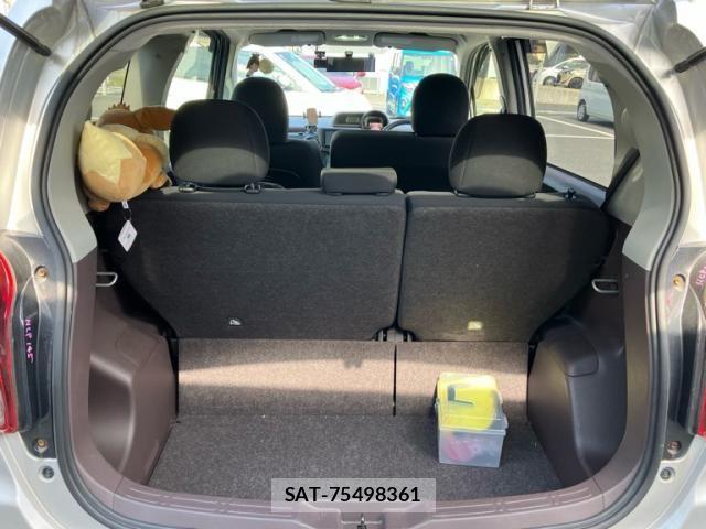 Toyota SPADE 2012-08 8686637-9
