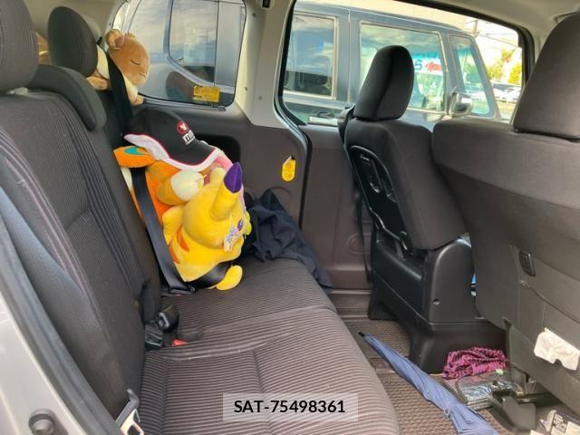 Toyota SPADE 2012-08 8686637-10