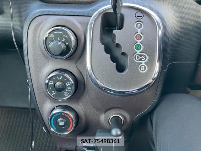Toyota SPADE 2012-08 8686637-21