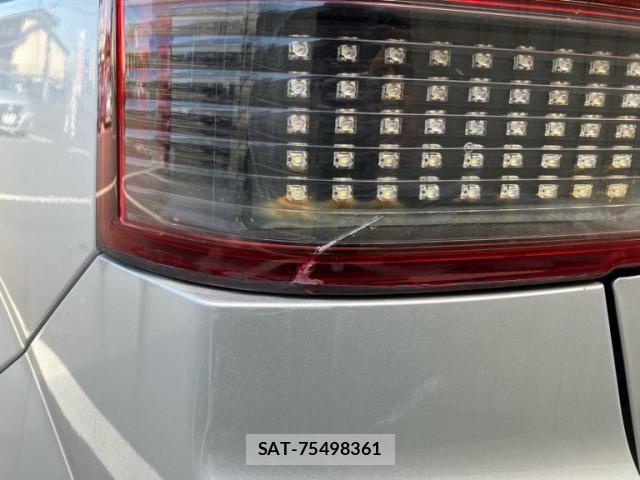 Toyota SPADE 2012-08 8686637-23