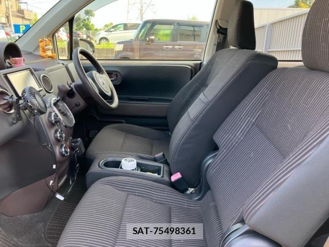 Toyota SPADE 2012-08 8686637-7