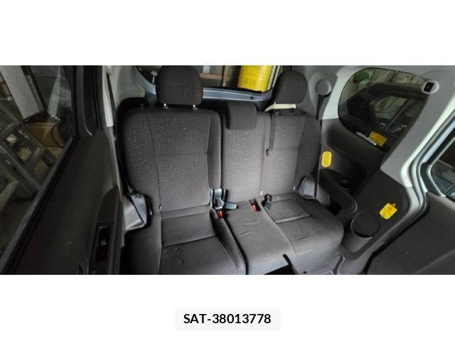 Toyota SPADE 2012-11 8744323-15