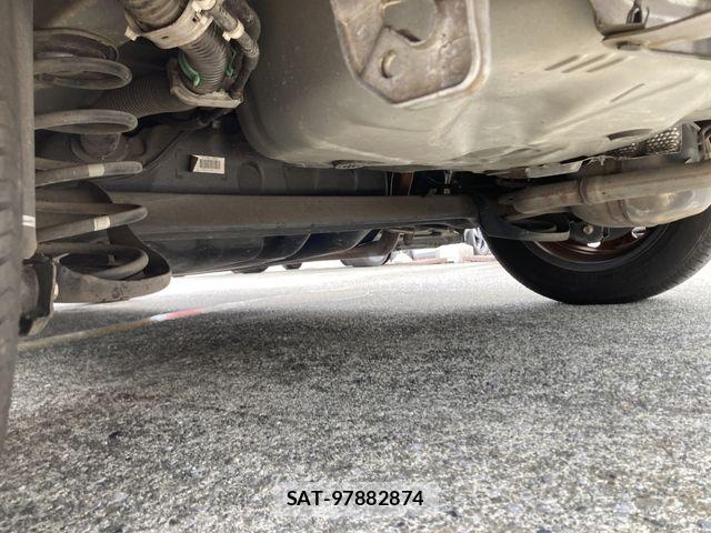Toyota SPADE 2013-08 8746010-28