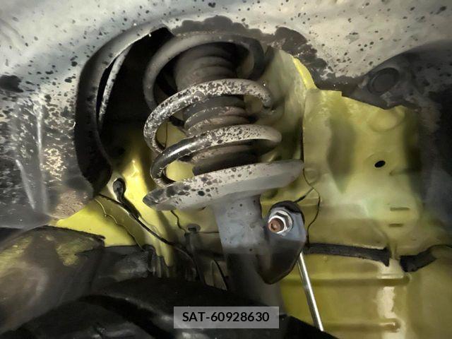 Toyota SPADE 2013-10 8782136-19