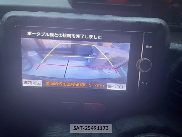 Toyota SPADE 2013-04 8782138-10