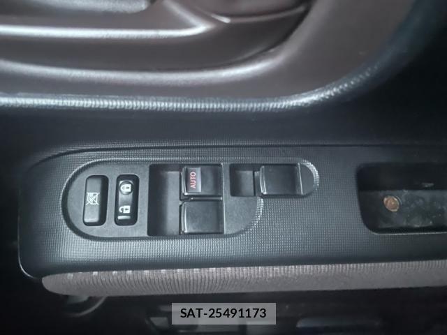 Toyota SPADE 2013-04 8782138-14