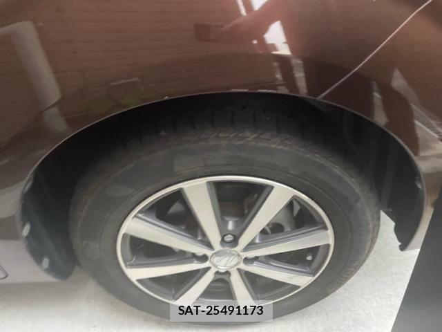 Toyota SPADE 2013-04 8782138-3