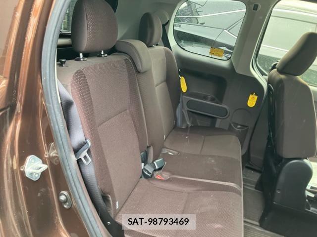 Toyota SPADE 2013-09 8797564-9