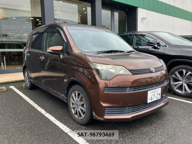 Toyota SPADE 2013-09 8797564-1