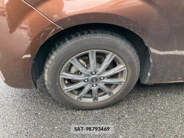 Toyota SPADE 2013-09 8797564-6