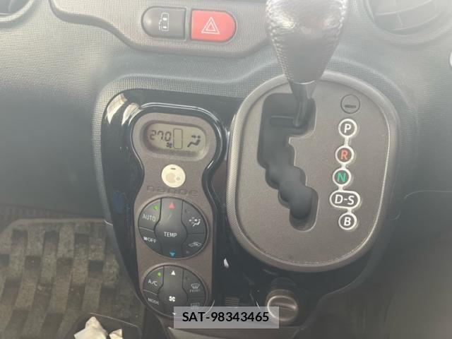 Toyota SPADE 2014-03 8831759-15