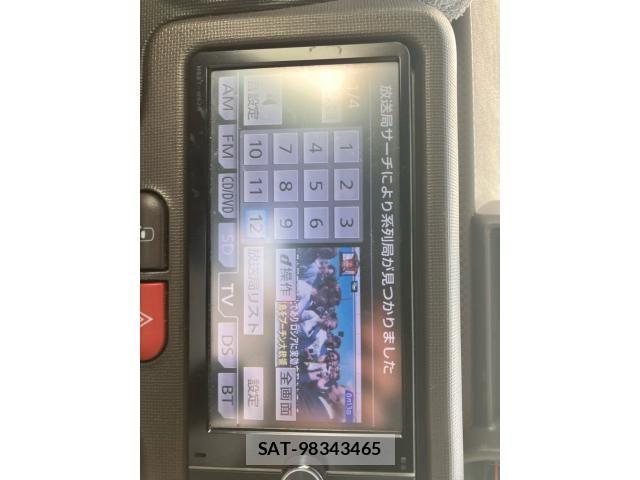 Toyota SPADE 2014-03 8831759-16