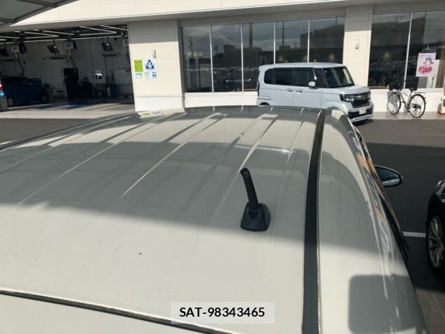 Toyota SPADE 2014-03 8831759-5