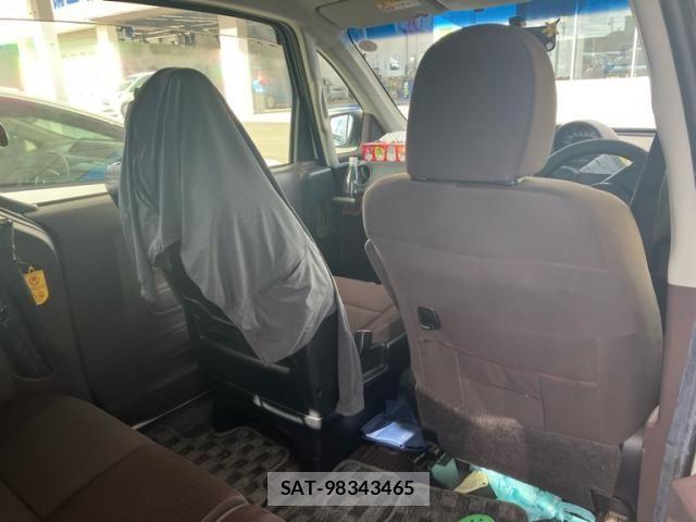 Toyota SPADE 2014-03 8831759-8