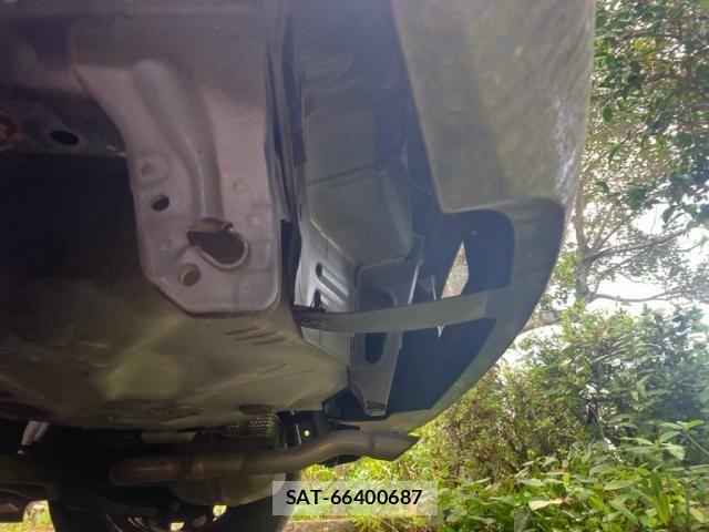 Toyota SPADE 2013-02 8872115-5