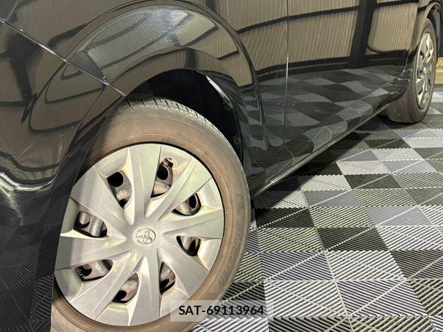 Toyota SPADE 2014-05 8882296-17