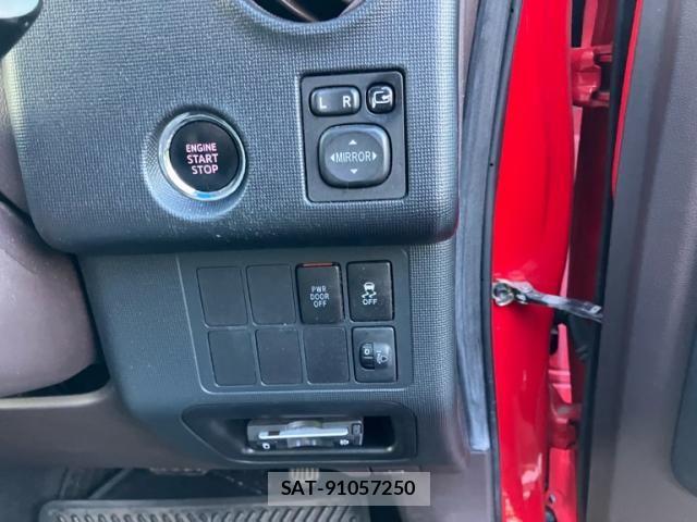 Toyota SPADE 2014-02 8882299-16