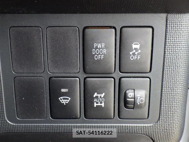 Toyota SPADE 2015-01 4758286-11