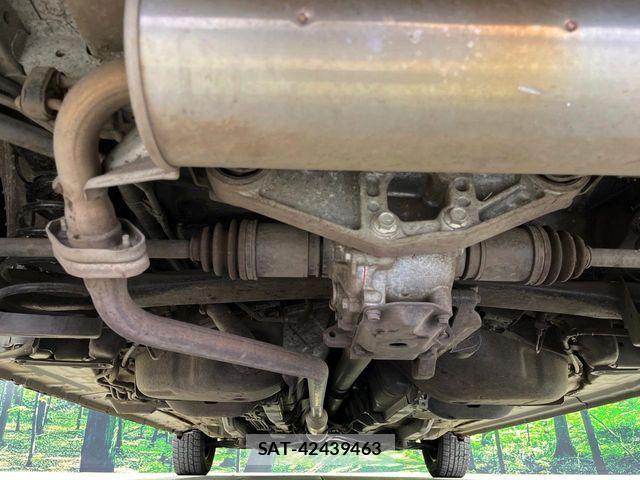 Toyota SPADE 2013-01 6642606-18