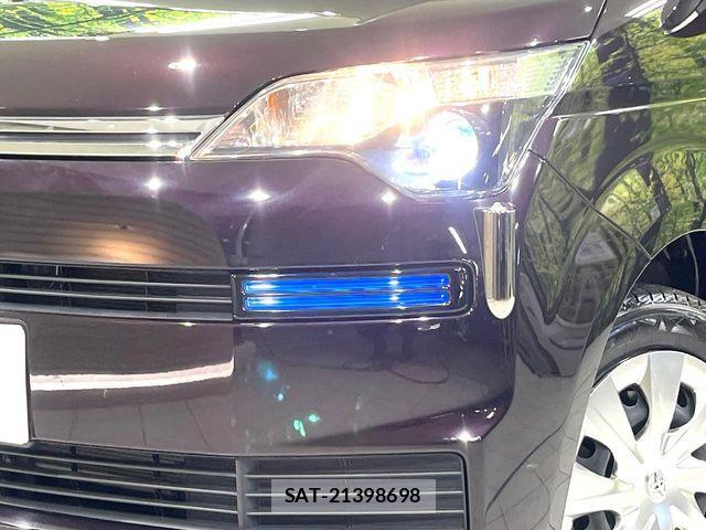 Toyota SPADE 2015-08 6678213-11